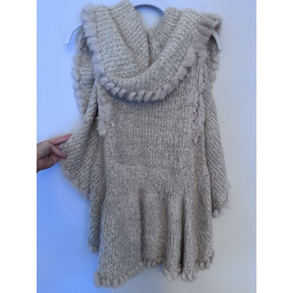 Love Token - Genuine Rabbit Fur Trim Vest - Size Small -beige - MSRP $169 - Picture 5 of 14